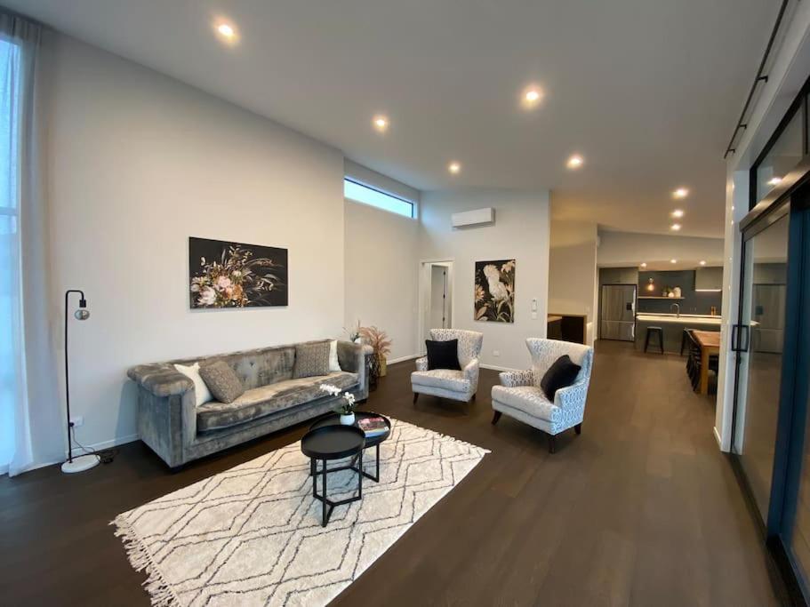 Luxury Escape In Cbd - Walking Distance To Town Villa Tauranga Ngoại thất bức ảnh