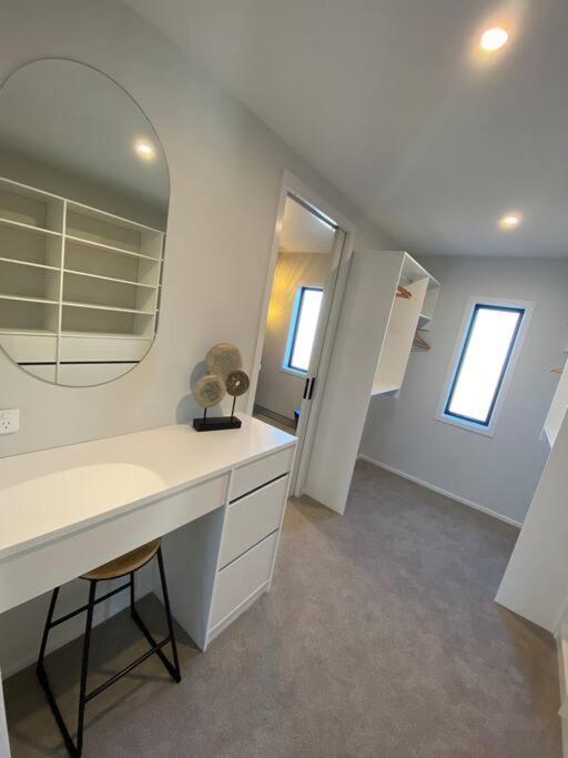 Luxury Escape In Cbd - Walking Distance To Town Villa Tauranga Ngoại thất bức ảnh